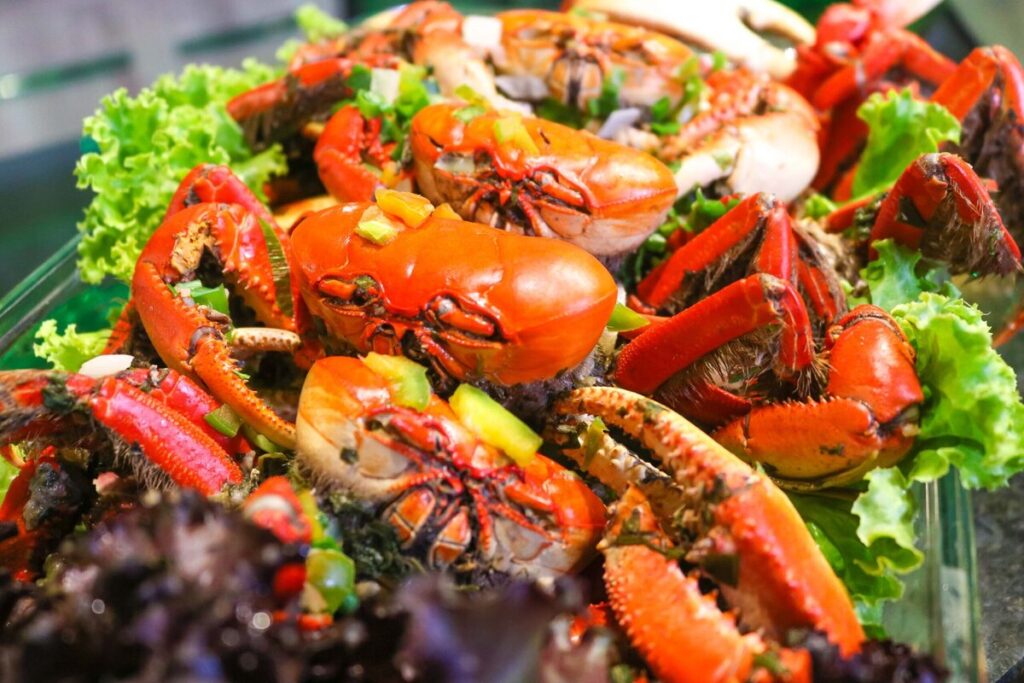 Caranguejada Sabor, Ritual e Confraternização à Beira-Mar