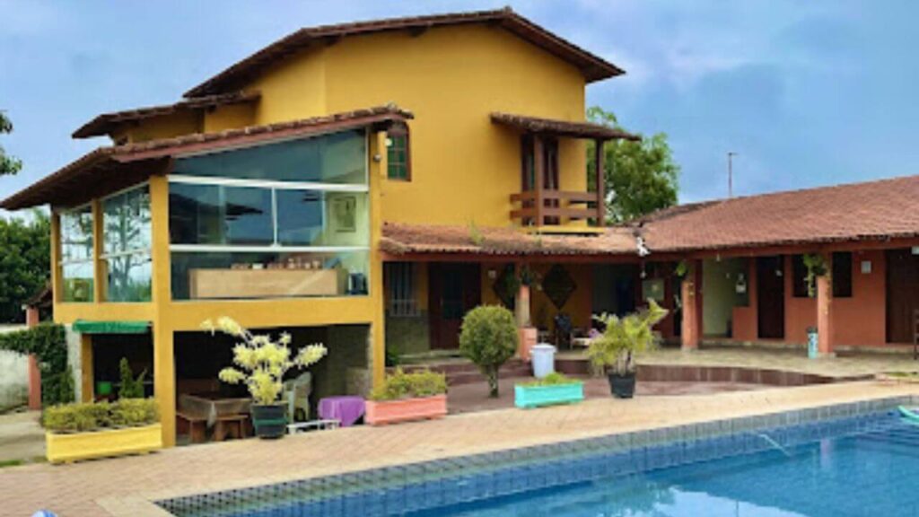 Descubra a Casa 25 em Guarapari: O Refúgio Perfeito em Meaípe 2 Casa 25 em Guarapari é o refúgio perfeito para quem busca conforto