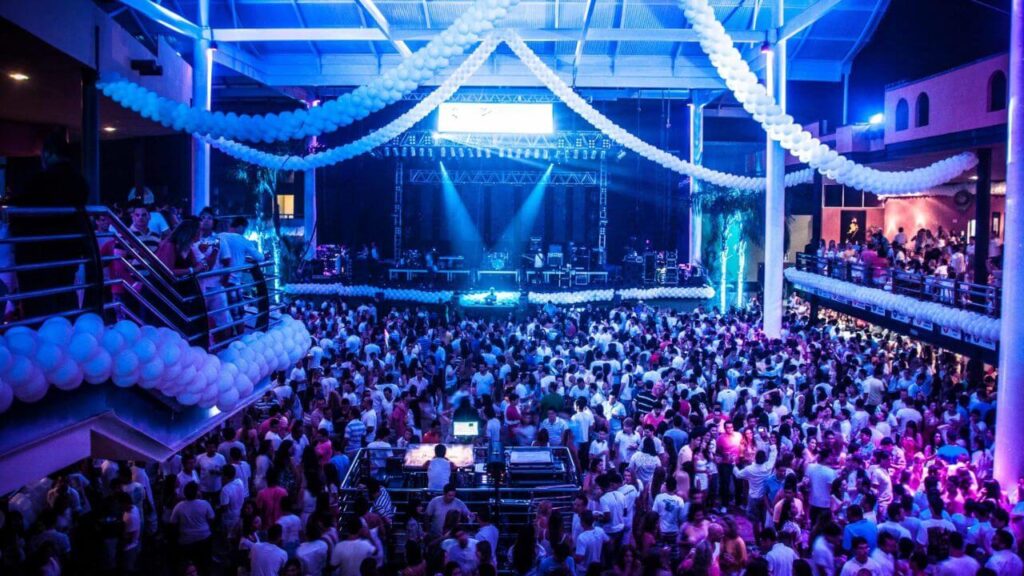 Descubra as Melhores Casas de Shows em Guarapari 1 Descubra as Melhores Casas de Shows em Guarapari Guia Completo 2024