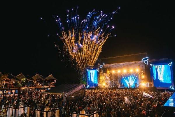 P12 Guarapari Réveillon 2025: Celebre a Virada de Ano em Grande Estilo 36
