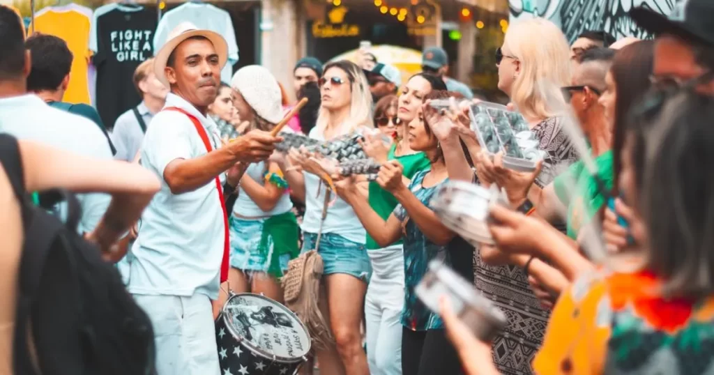 Guarapari Em Clima de Carnaval: Esquenta Guarapa Promete Agitar a Orla do Canal 1 Guarapari Em Clima de Carnaval Esquenta Guarapa Promete Agitar a Orla do Canal