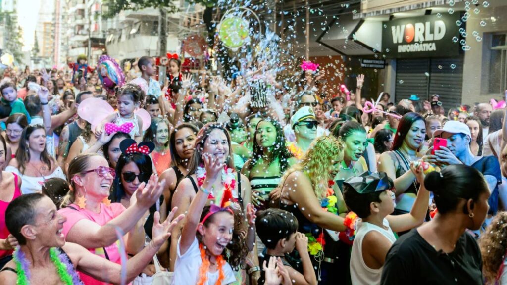 Programação dos Blocos de Carnaval em Guarapari – Terça-feira, 4 de Março de 2025 1 Programação dos Blocos de Carnaval em Guarapari – Terça-feira, 4 de Março de 2025