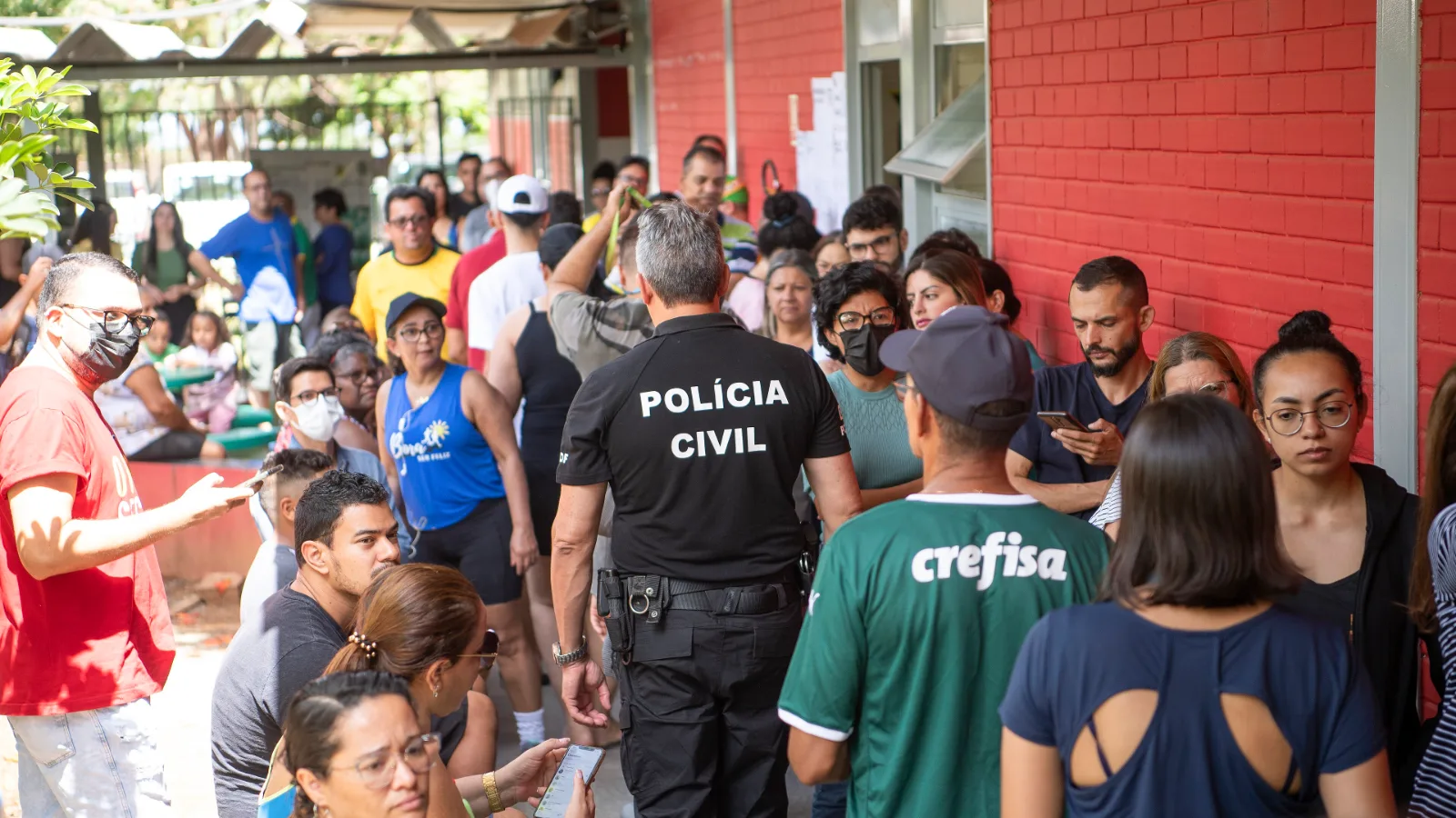 Zona eleitoral de Itapemirim: locais de votação e endereços para o 2º turno de 2026 1 Movimento em local de votação no 2º turno de 2022, no Gama (DF); imagem ilustrativa da matéria sobre locais de votação em Itapemirim