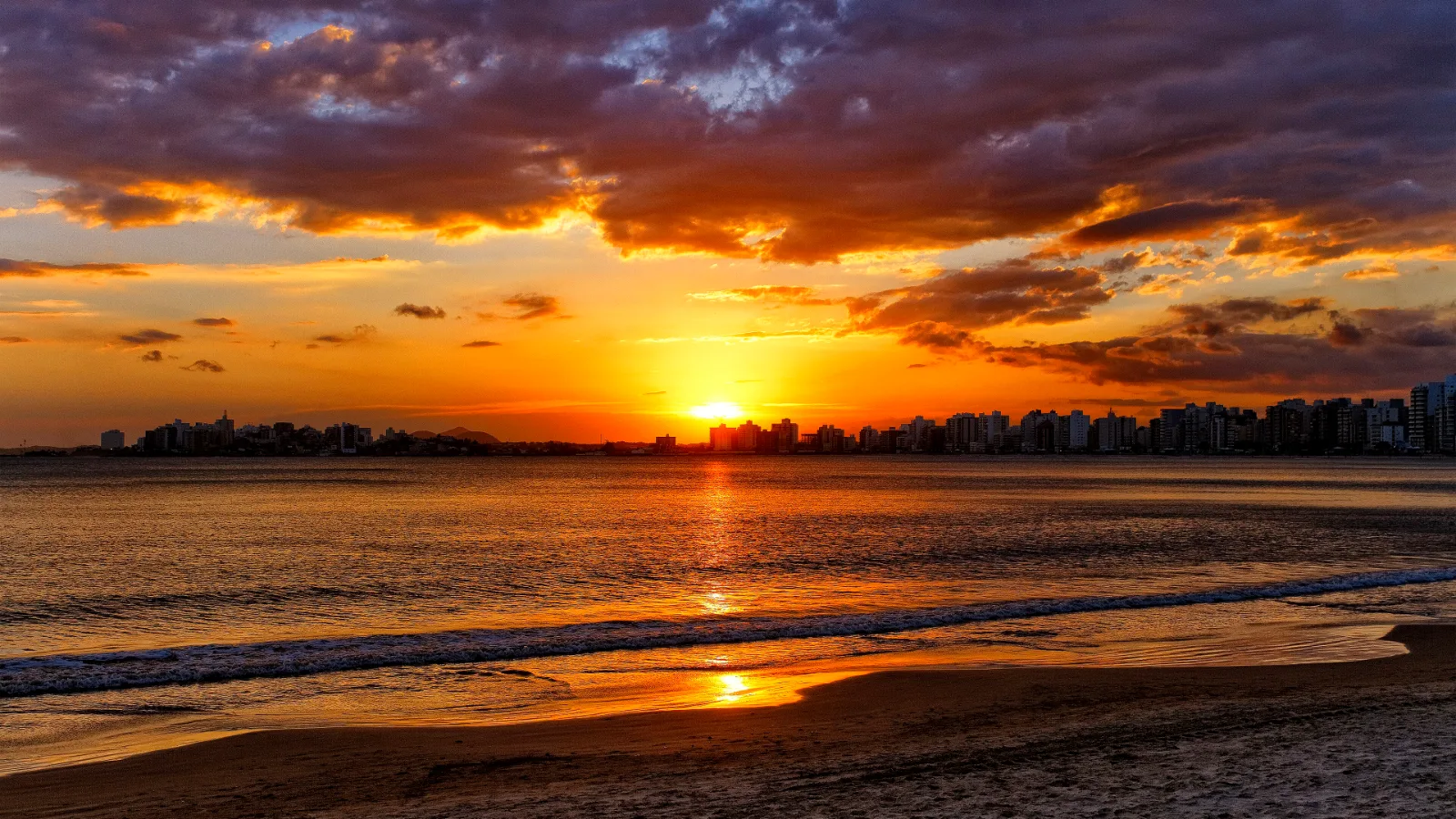 Praia do Morro, em Guarapari