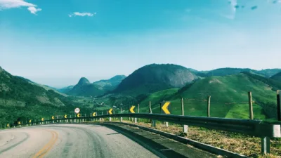Montanhas e paisagem rural de Rio Novo do Sul